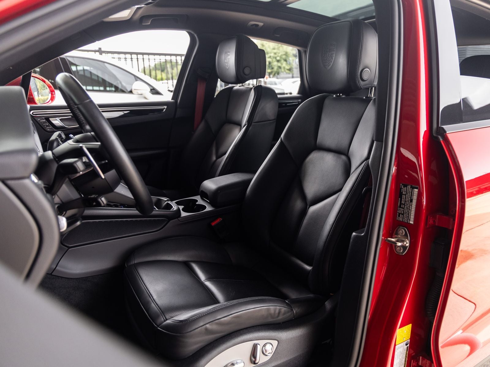 2023 Porsche Macan Macan (MY23)