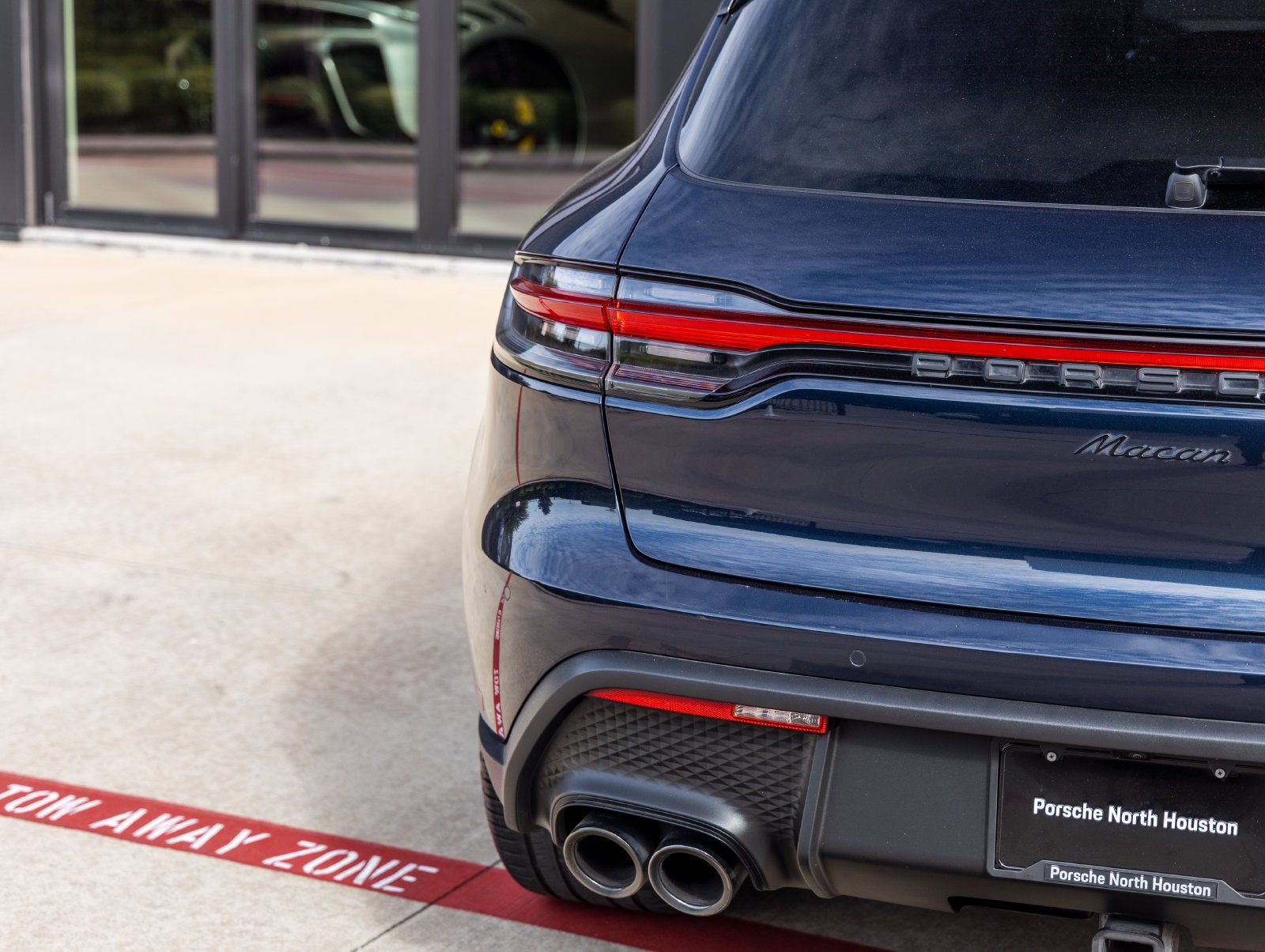 2023 Porsche Macan Macan