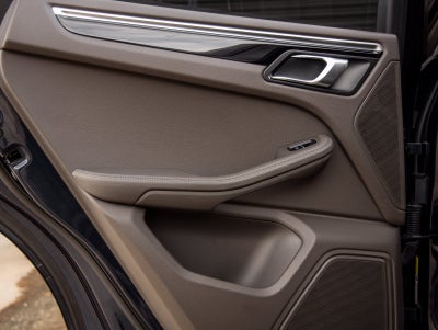 2023 Porsche Macan Macan
