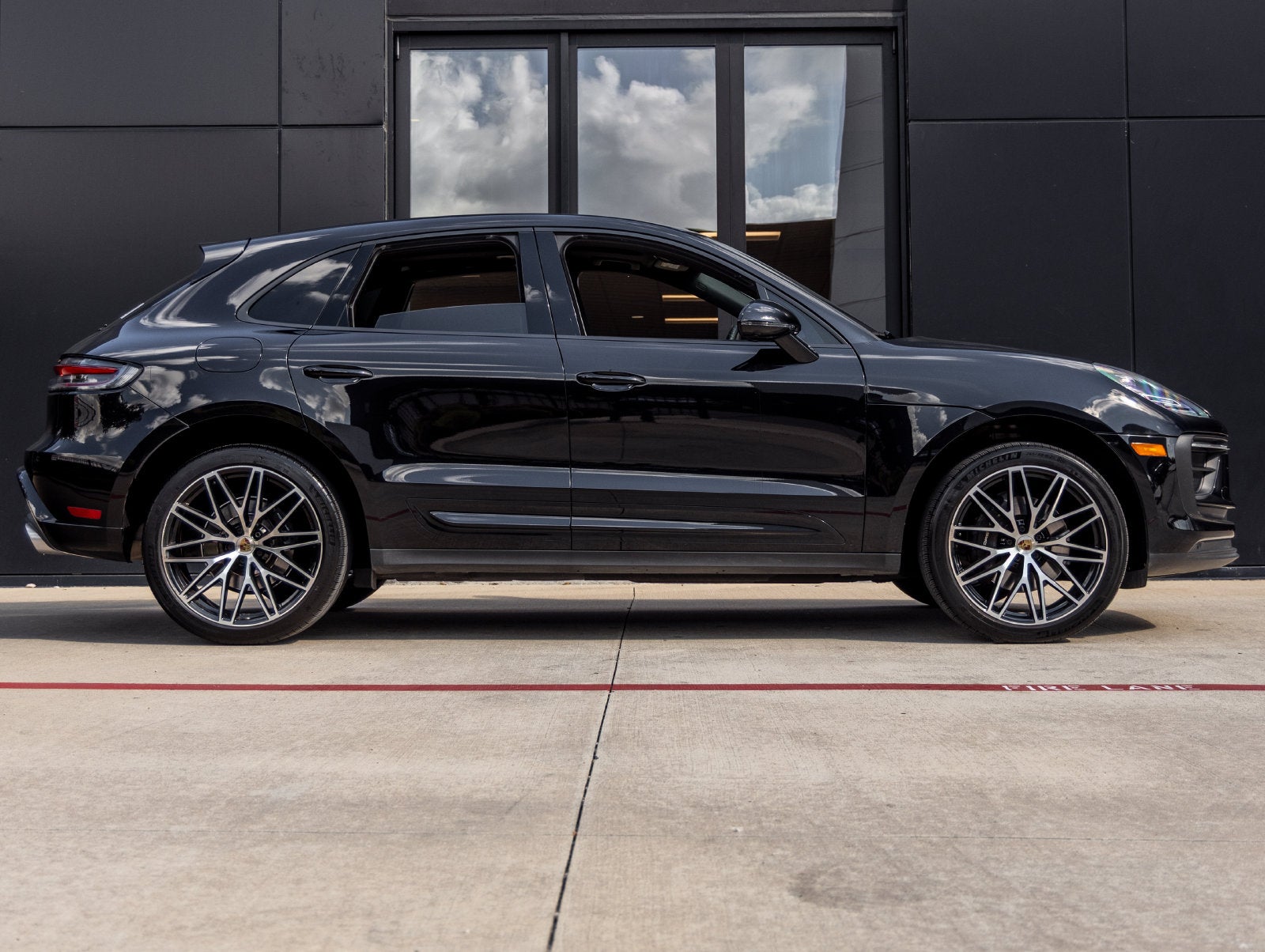 2024 Porsche Macan Macan