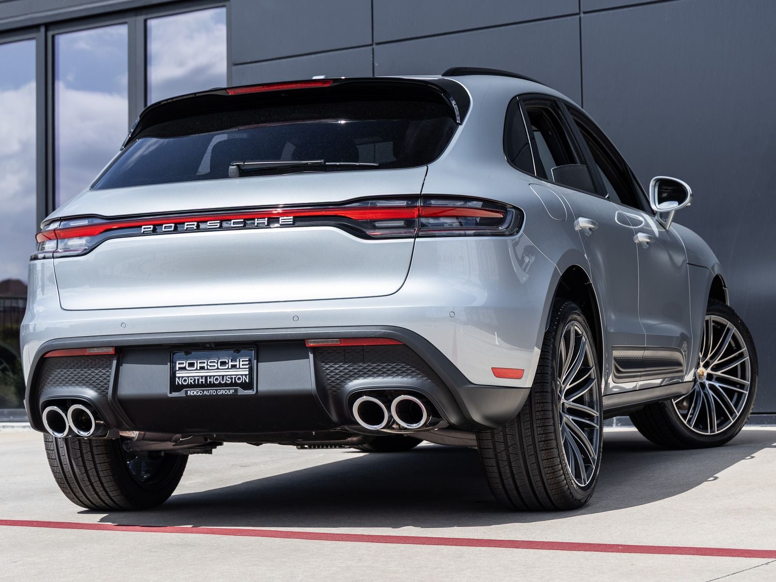 2026 Porsche Macan AWD