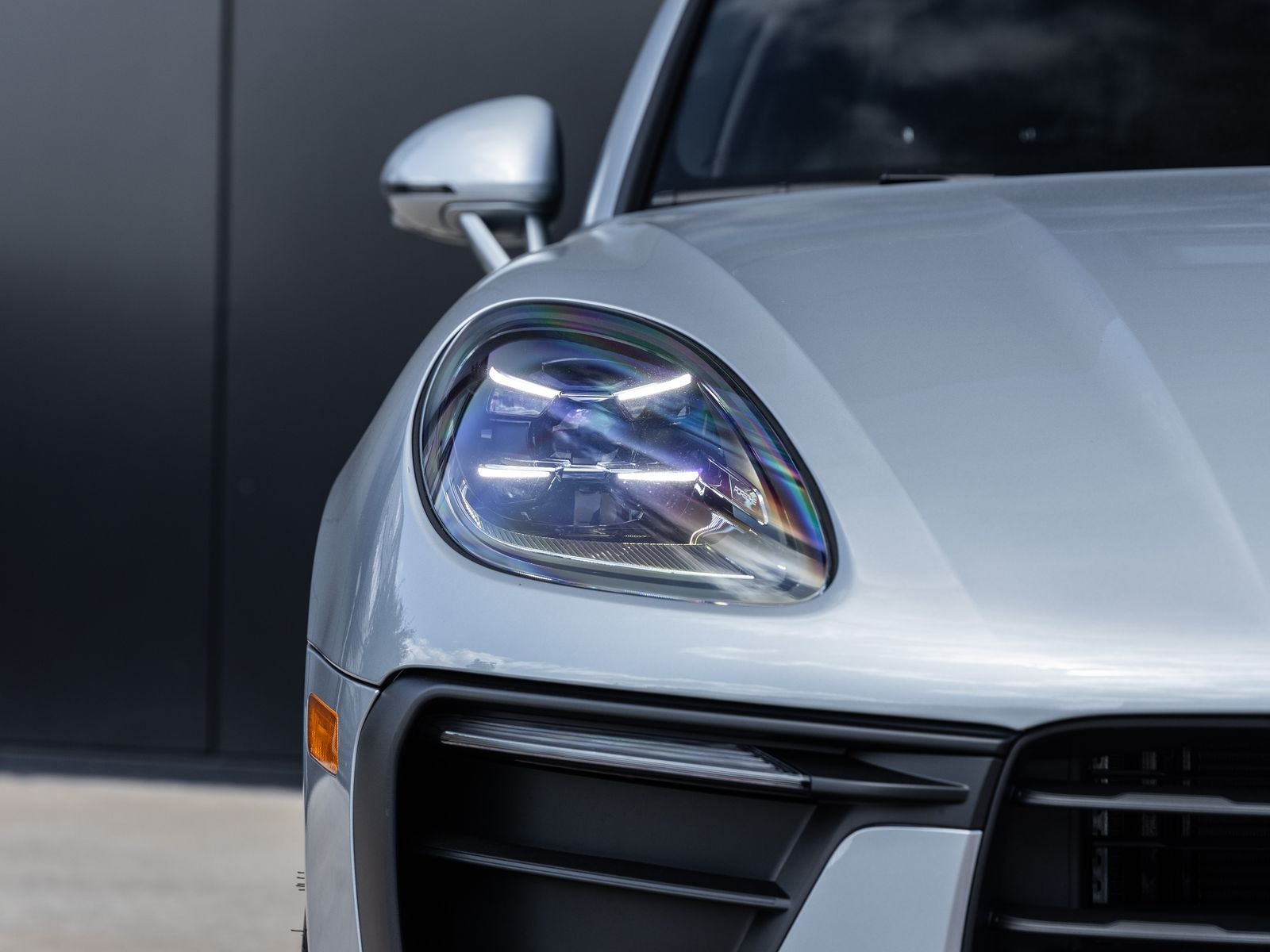 2026 Porsche Macan AWD