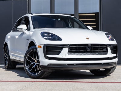 2026 Porsche Macan AWD