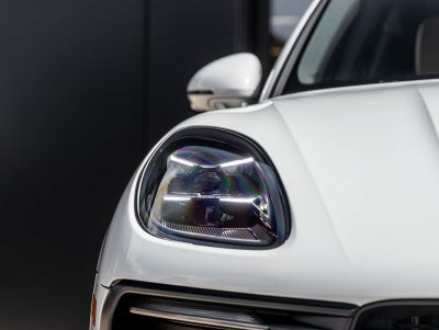 2024 Porsche Macan Macan (MY24)