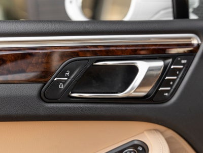 2024 Porsche Macan Macan (MY24)
