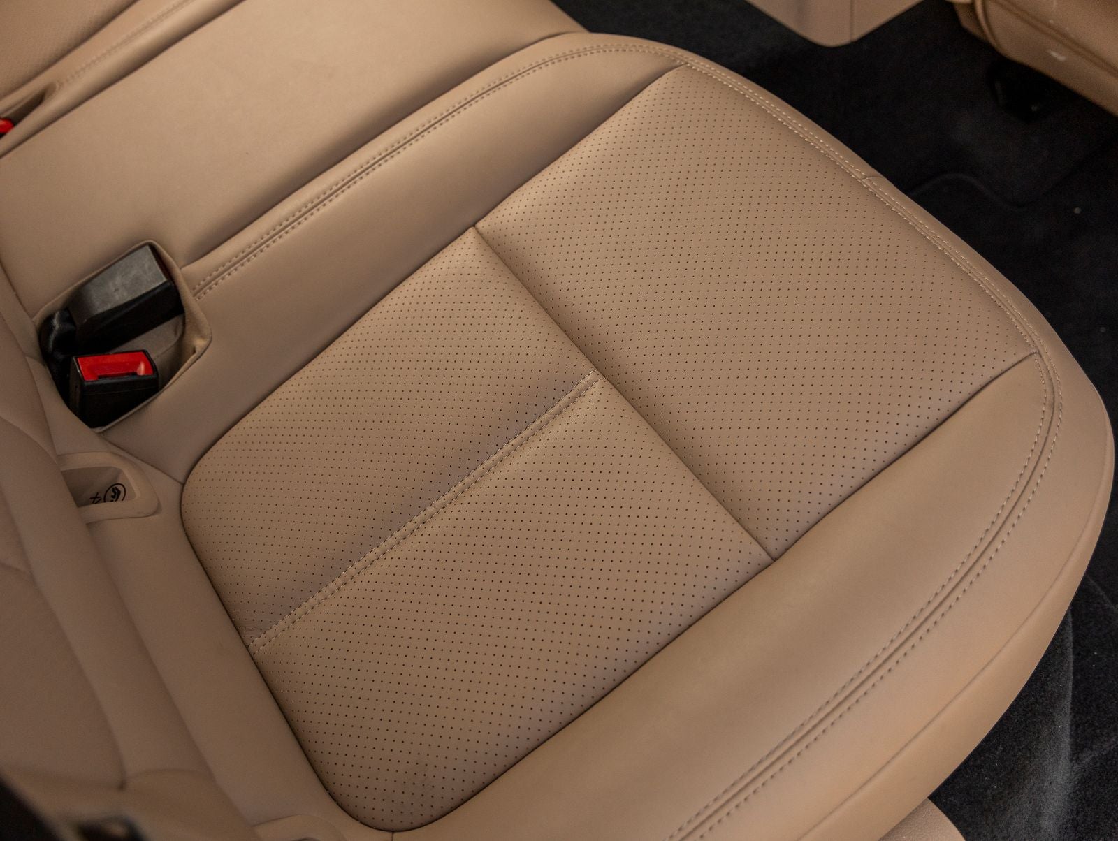 2024 Porsche Macan Macan (MY24)
