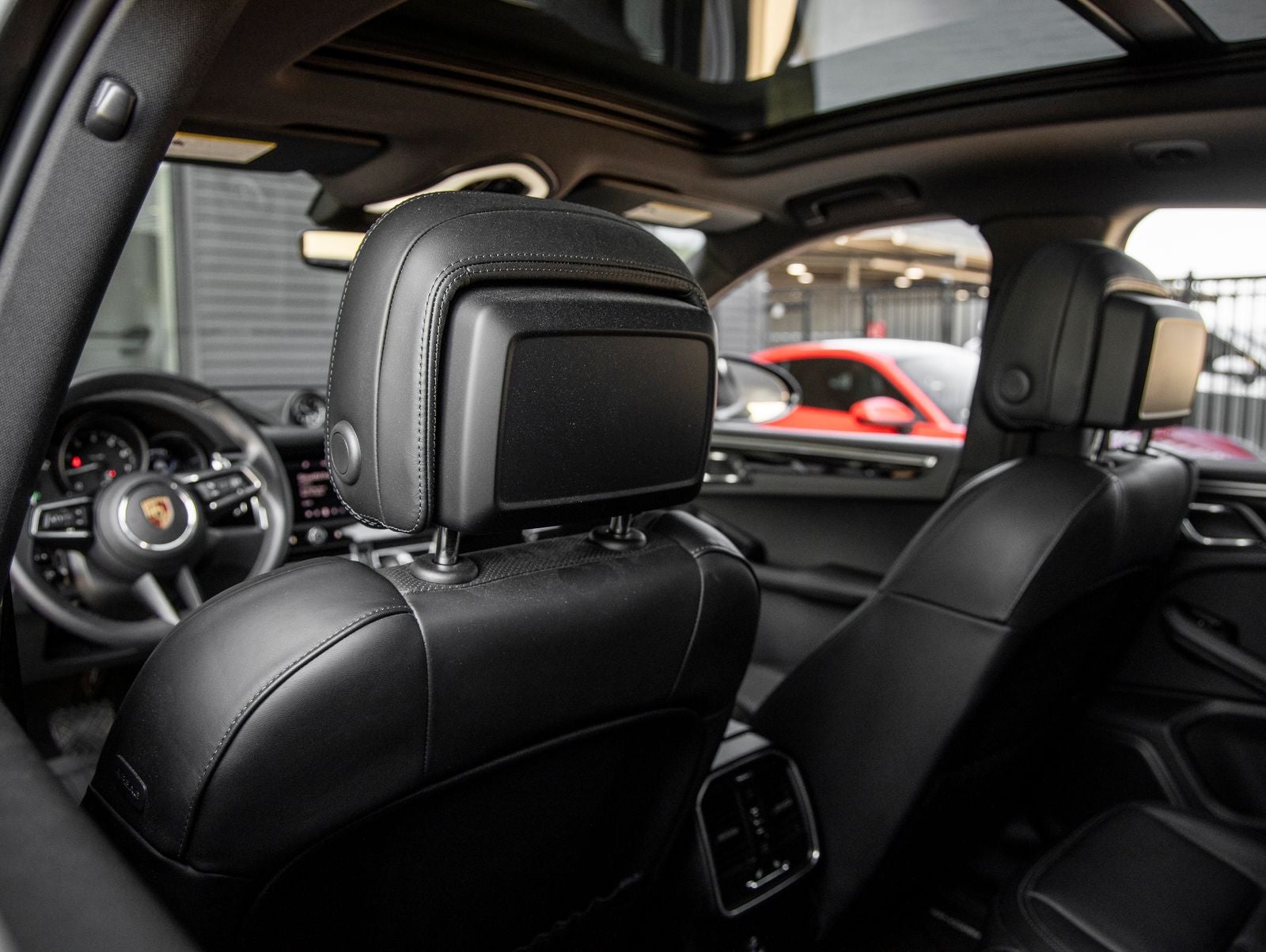 2024 Porsche Macan Base