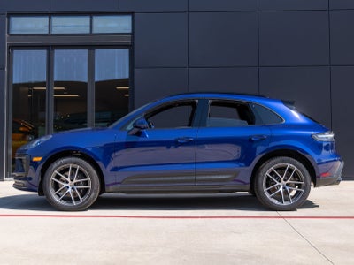 2025 Porsche Macan AWD
