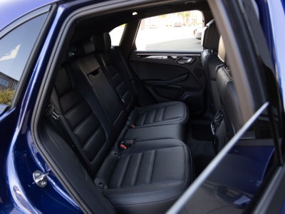 2025 Porsche Macan AWD