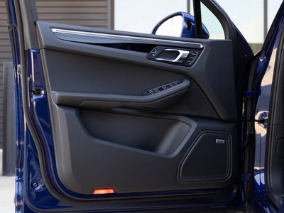 2025 Porsche Macan Macan