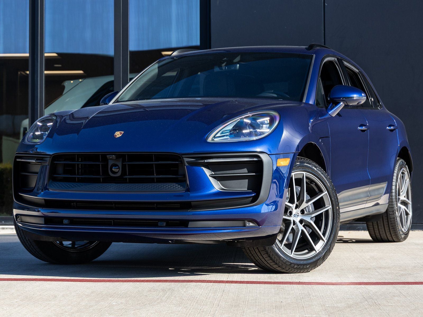 2026 Porsche Macan AWD