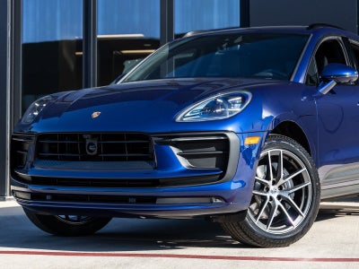 2026 Porsche Macan AWD