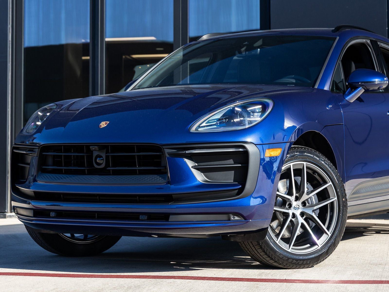 2026 Porsche Macan AWD