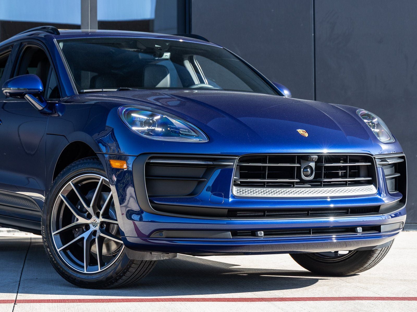 2026 Porsche Macan AWD