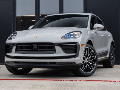 2026 Porsche Macan AWD