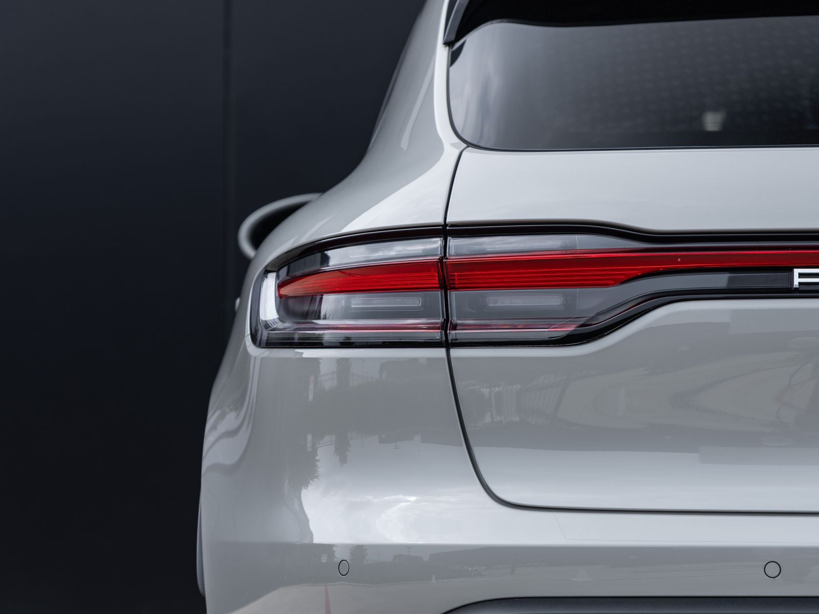 2026 Porsche Macan AWD