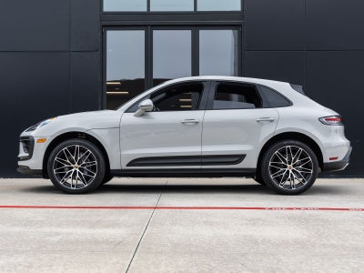 2026 Porsche Macan AWD