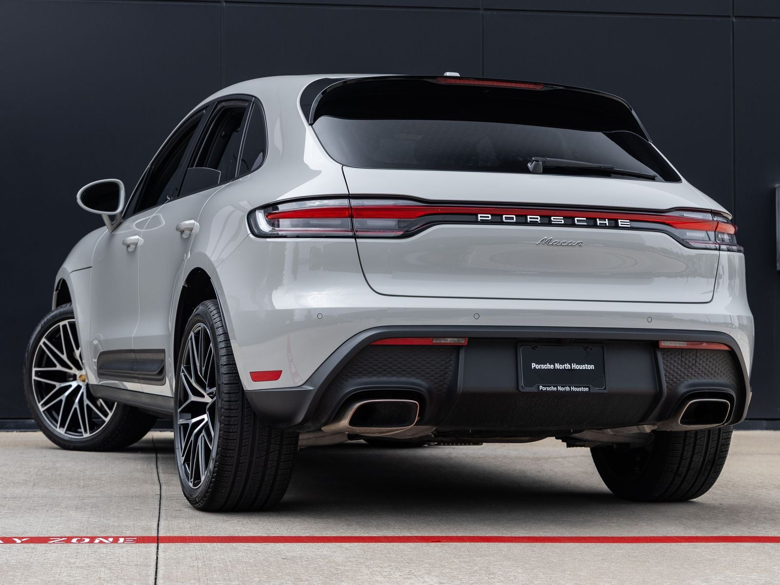 2026 Porsche Macan AWD