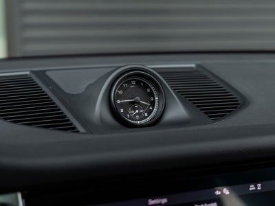2026 Porsche Macan AWD