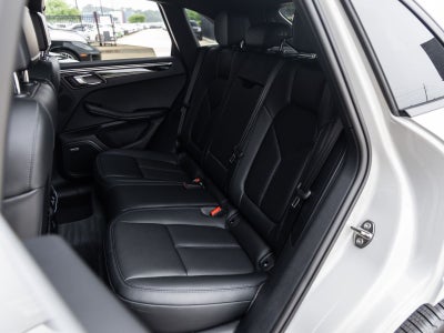 2026 Porsche Macan AWD