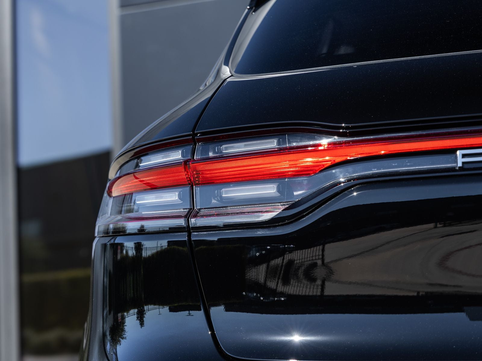 2026 Porsche Macan Macan