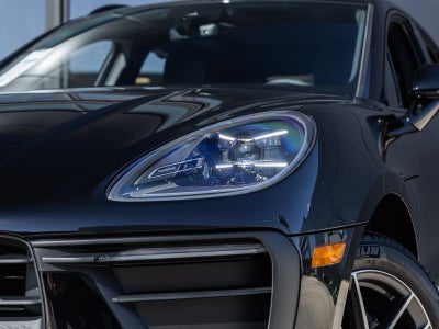 2026 Porsche Macan Macan