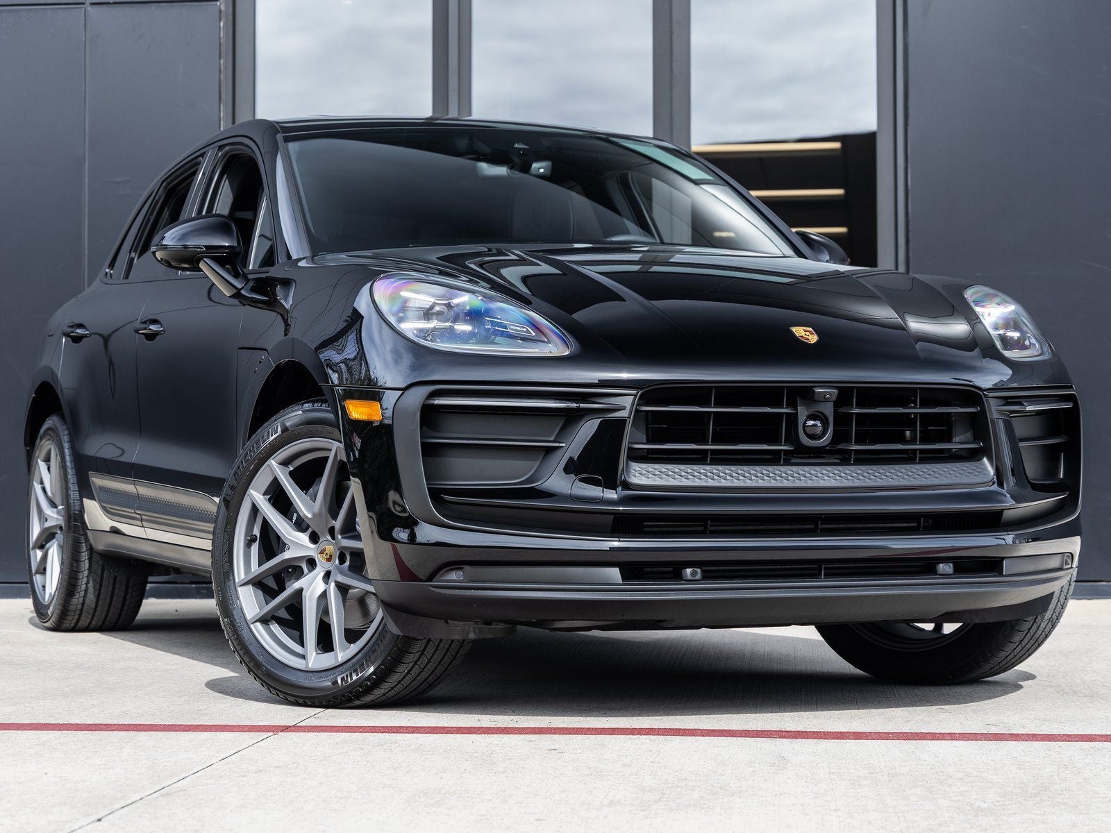 2026 Porsche Macan Base