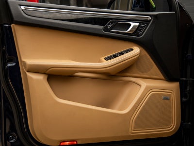 2017 Porsche Macan Macan