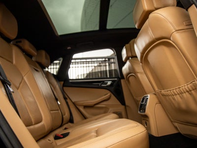 2017 Porsche Macan Macan