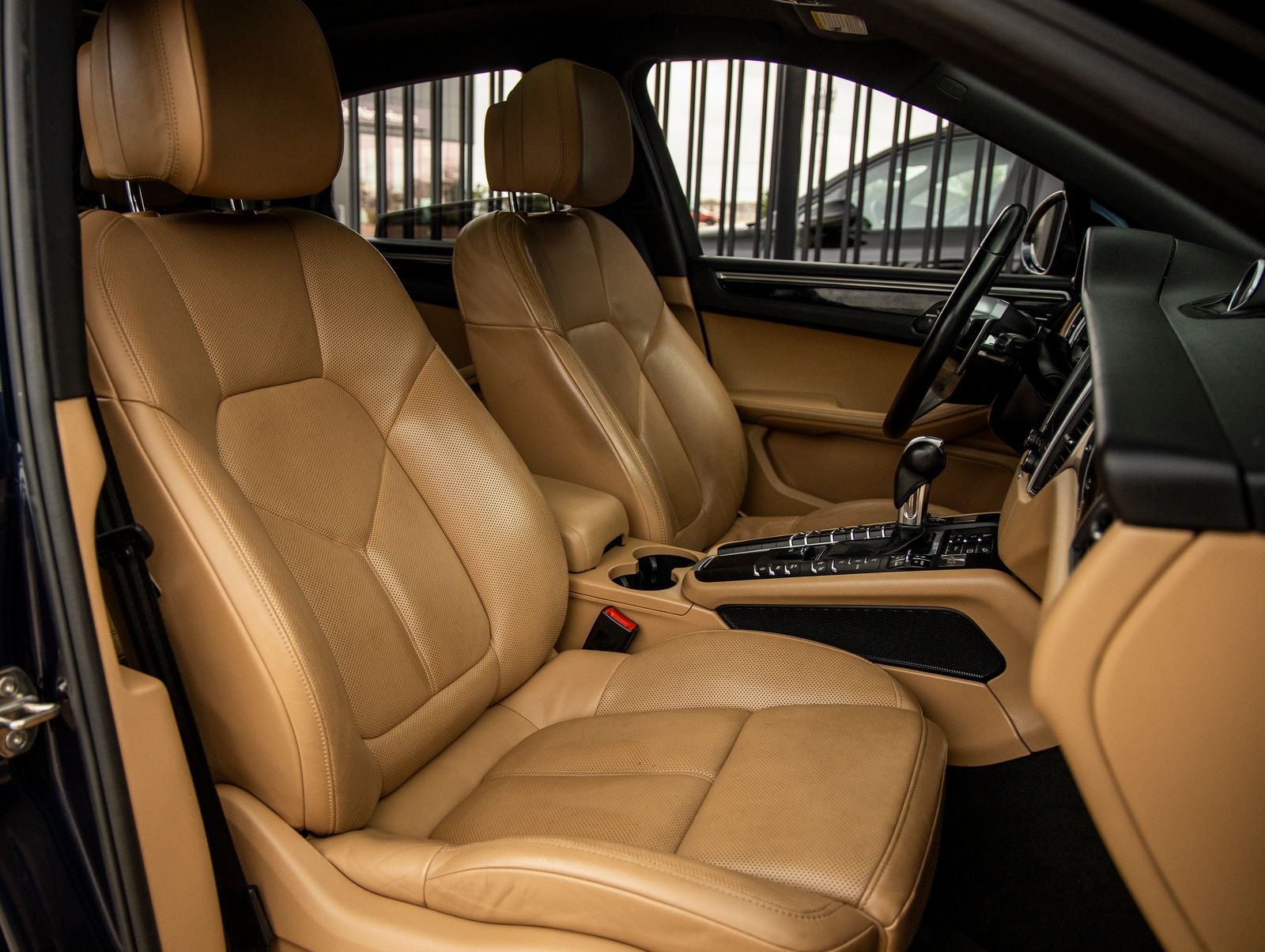 2017 Porsche Macan Macan