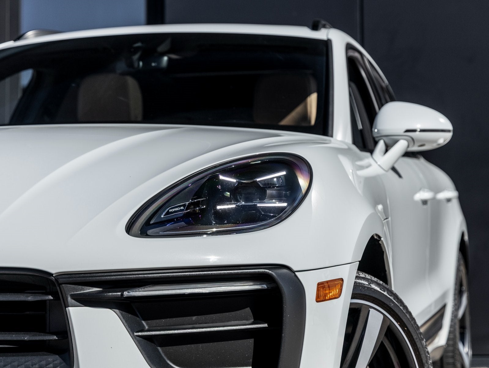 2023 Porsche Macan Macan (MY23)