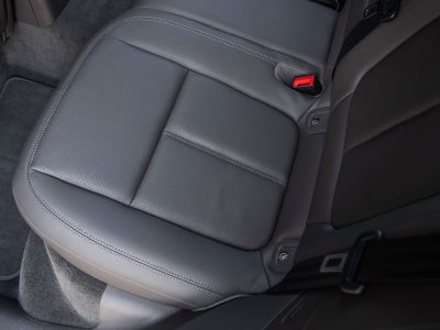 2023 Porsche Macan Macan (MY23)