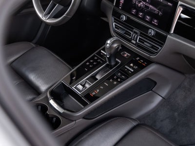 2023 Porsche Macan Macan