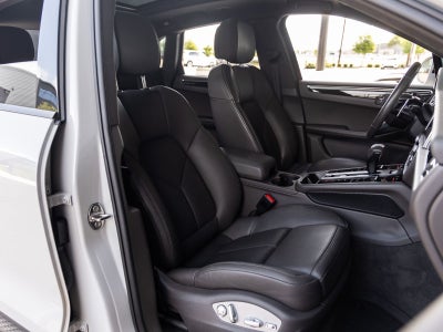 2023 Porsche Macan Macan