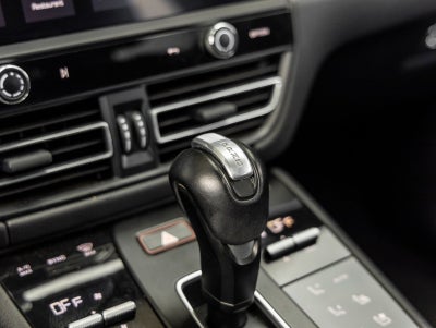 2023 Porsche Macan Macan (MY23)