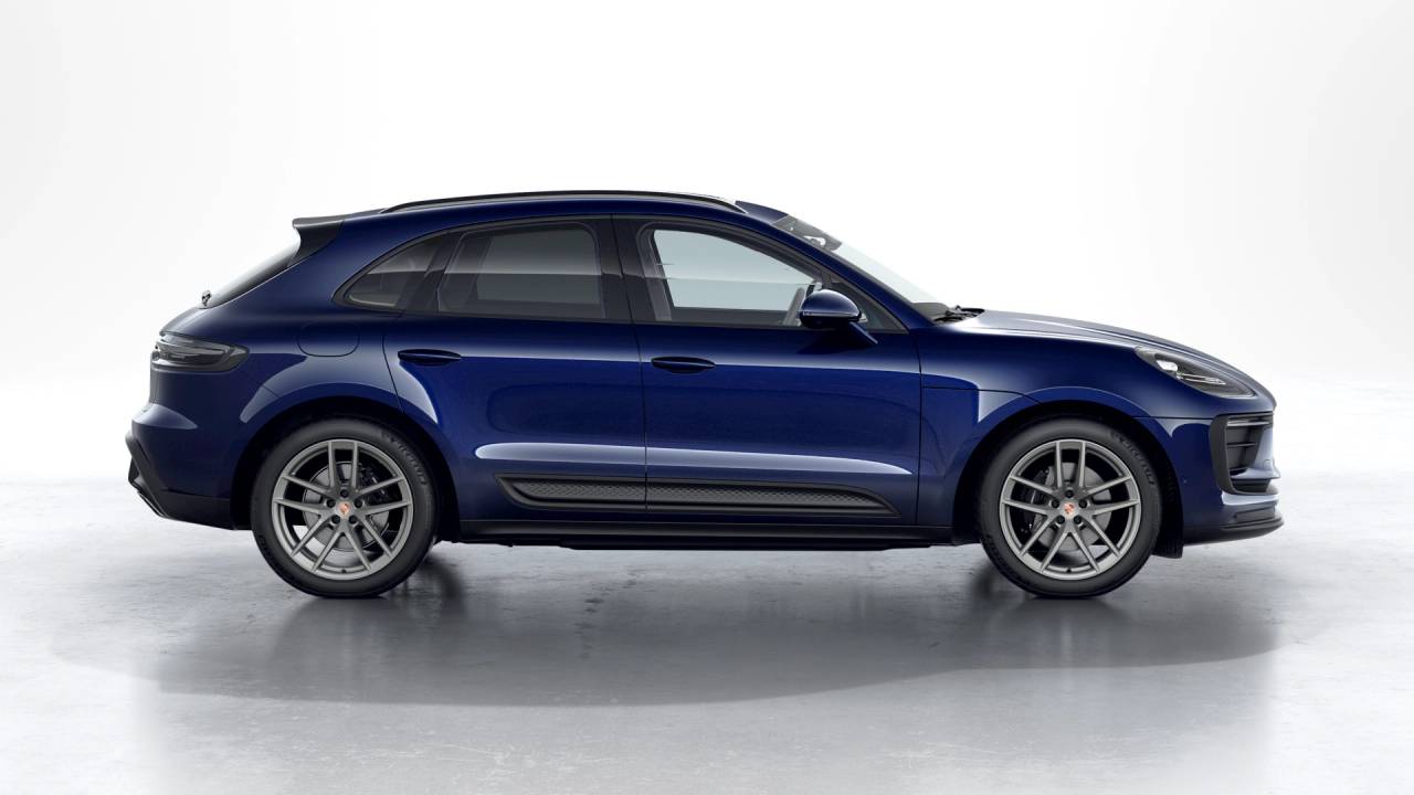 2025 Porsche Macan AWD
