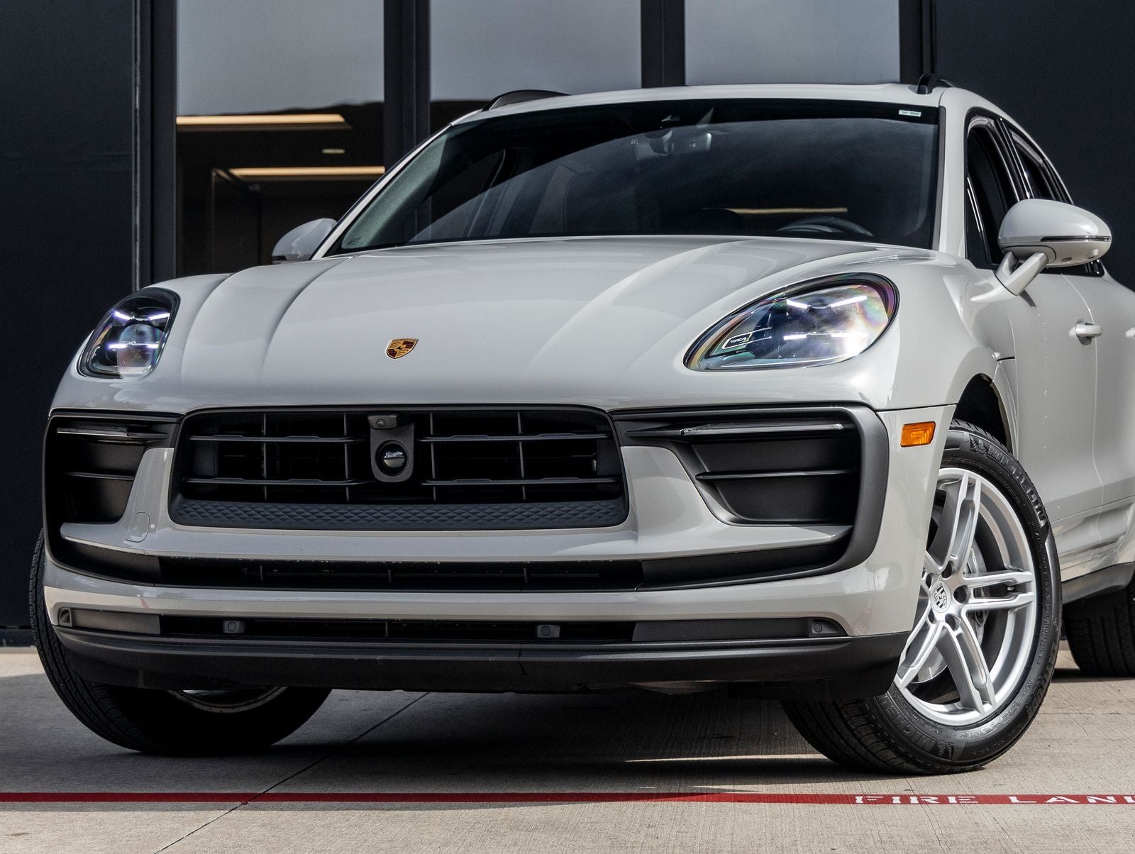 2025 Porsche Macan Macan
