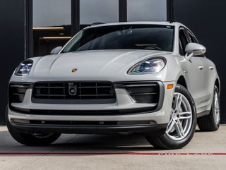 2025 Porsche Macan Base