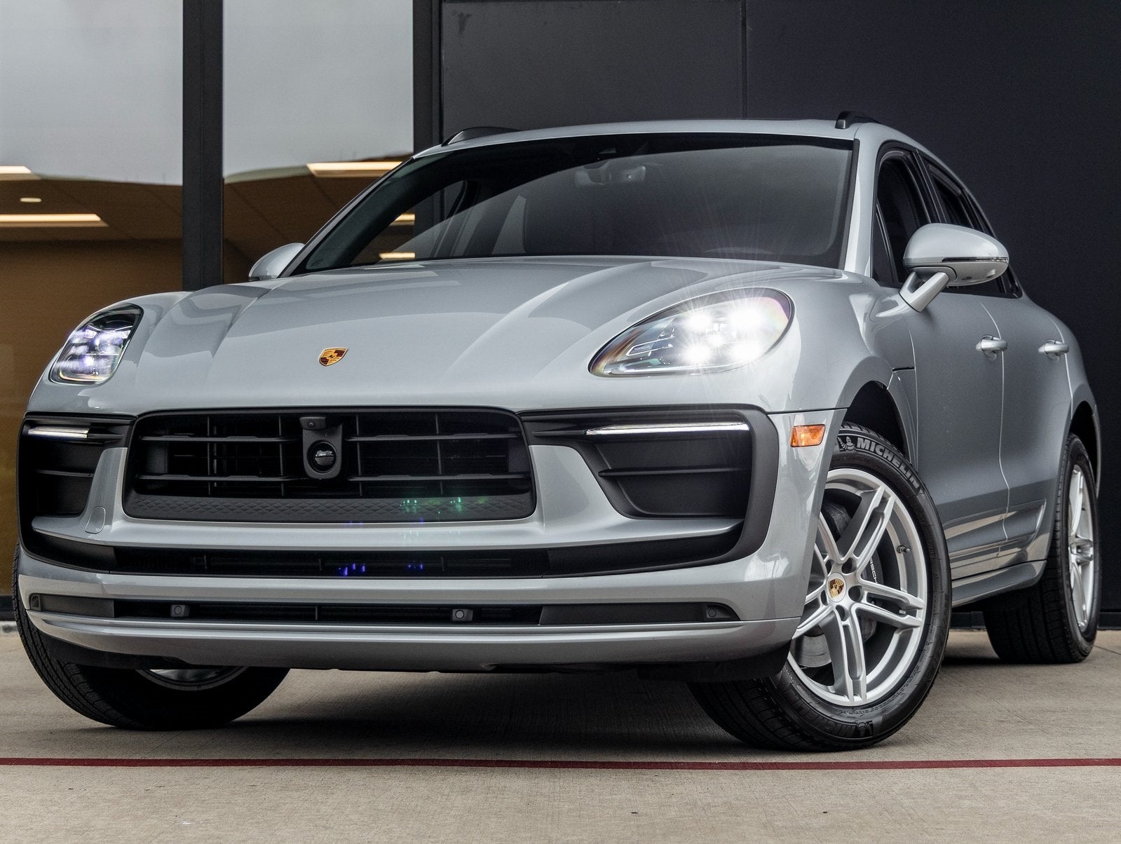 2025 Porsche Macan Macan