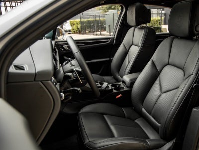 2025 Porsche Macan Macan