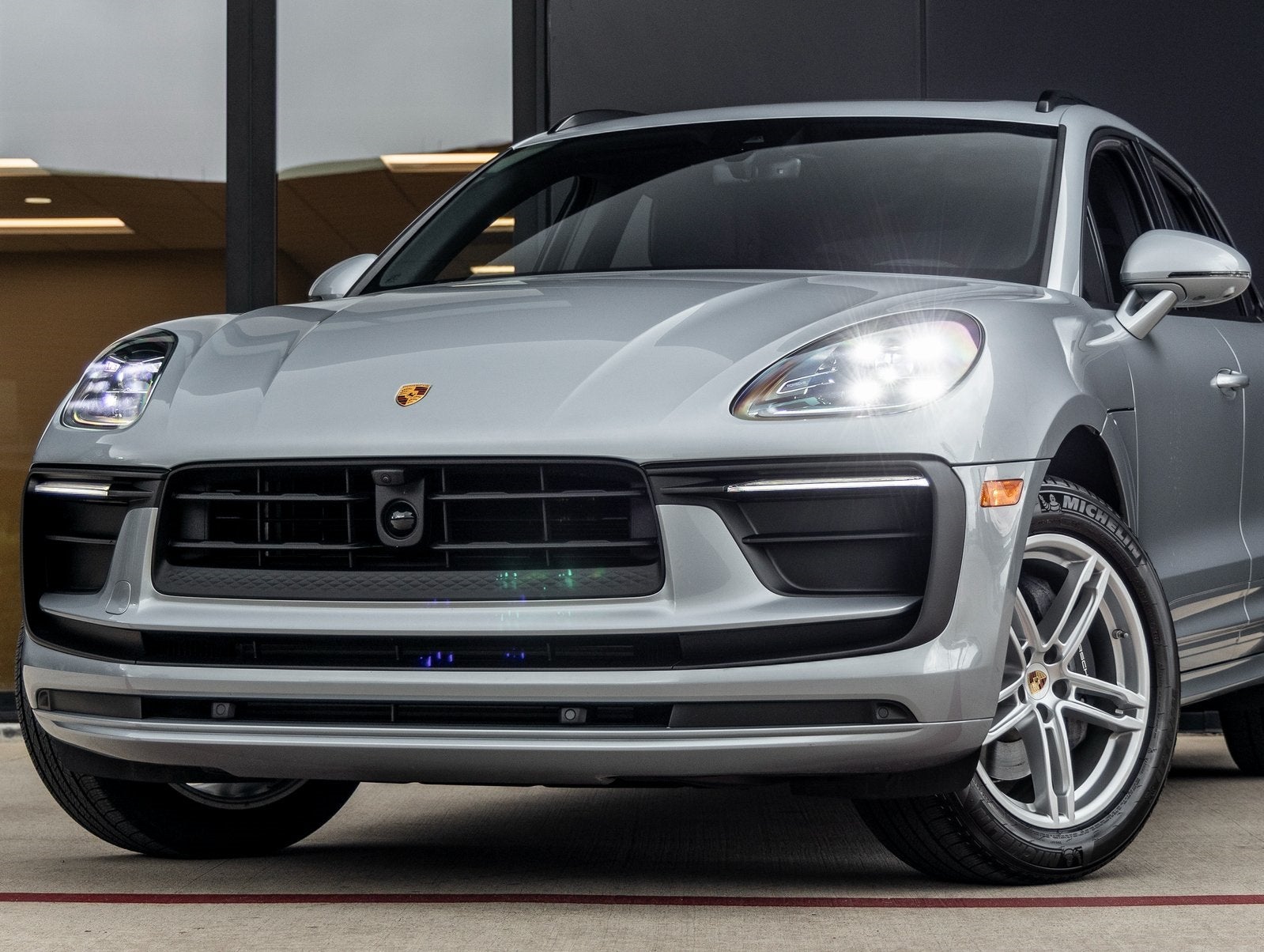 2025 Porsche Macan Macan