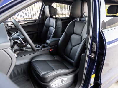 2025 Porsche Macan Macan