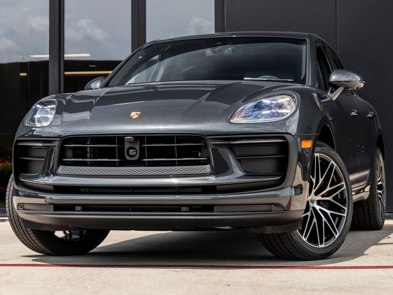 2026 Porsche Macan AWD