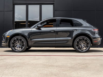 2026 Porsche Macan AWD