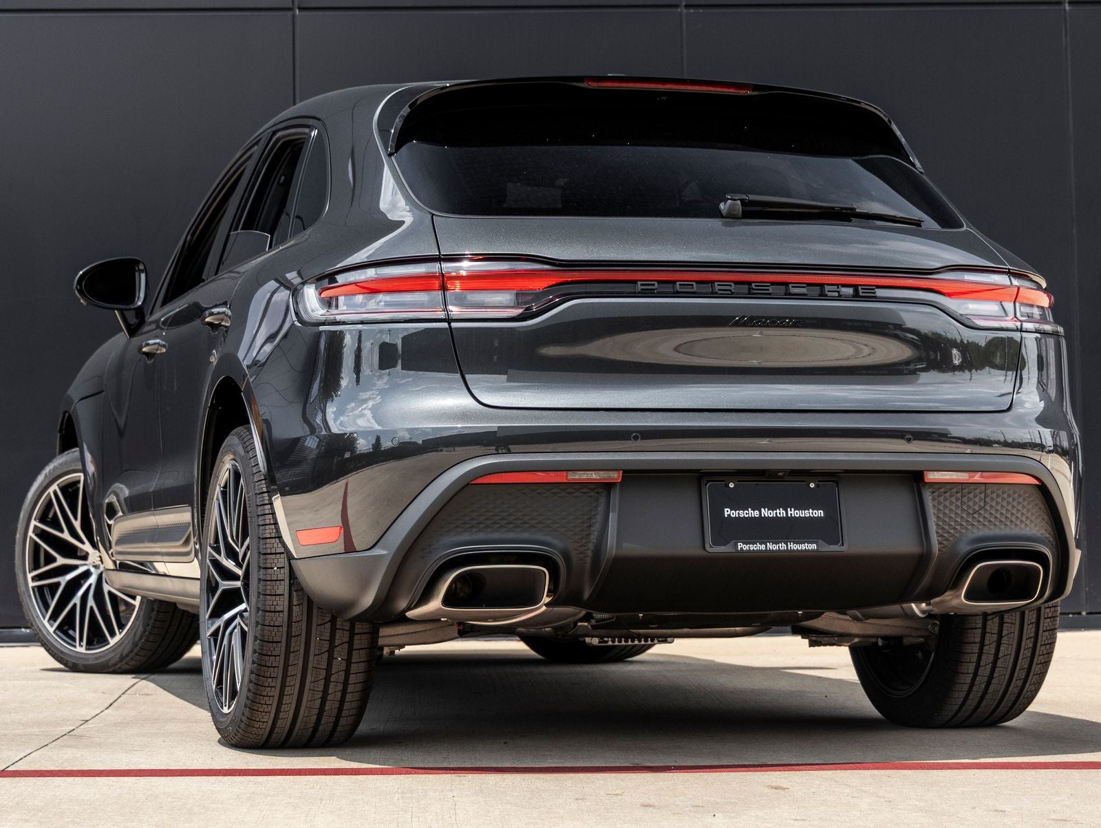2026 Porsche Macan AWD