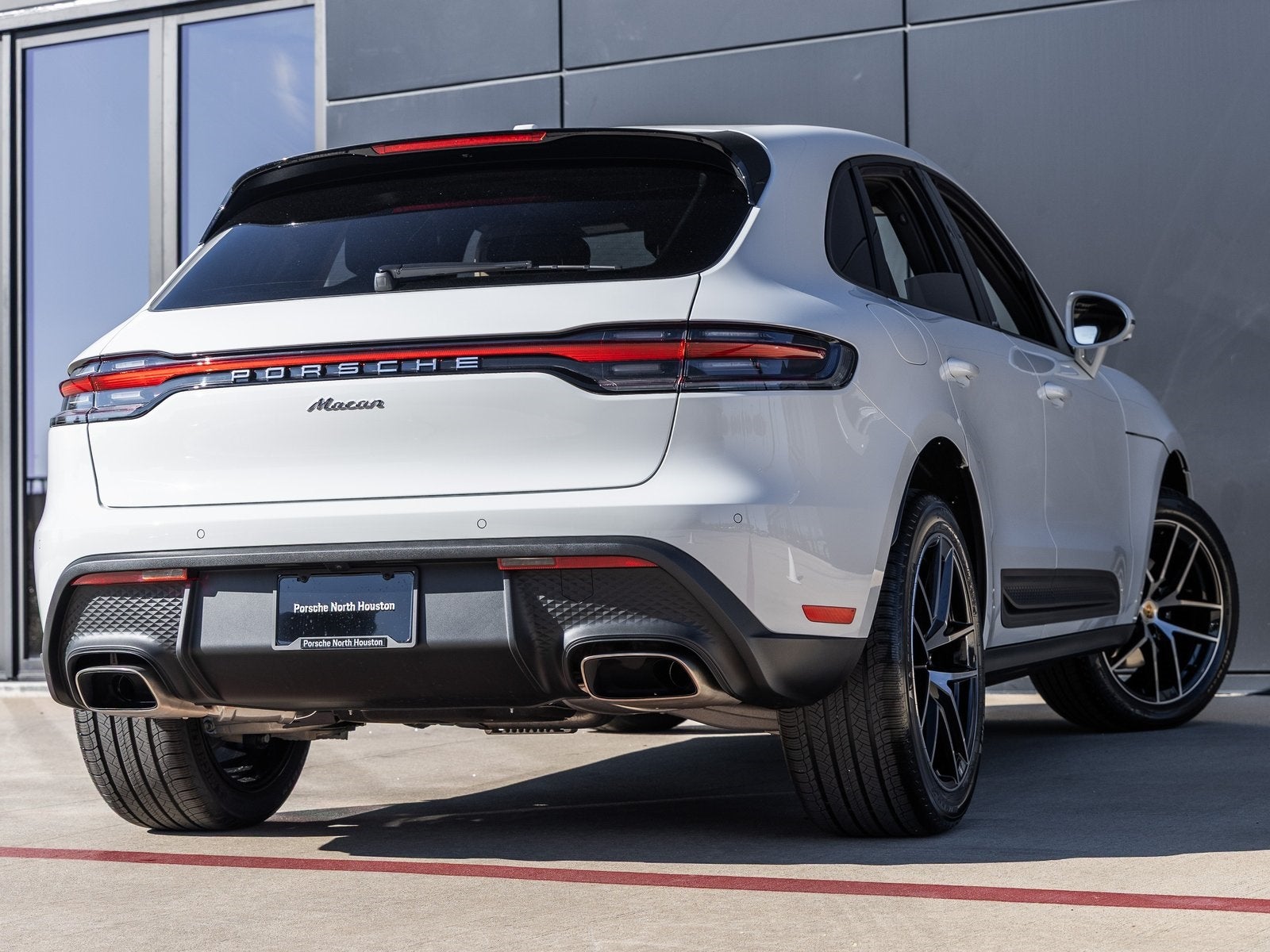 2026 Porsche Macan Macan