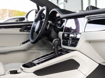 2026 Porsche Macan Macan T