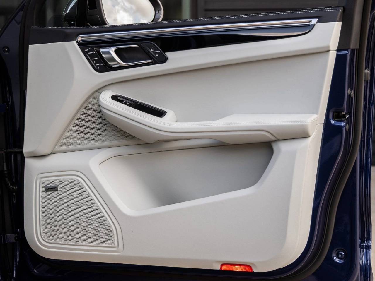 2026 Porsche Macan Macan T