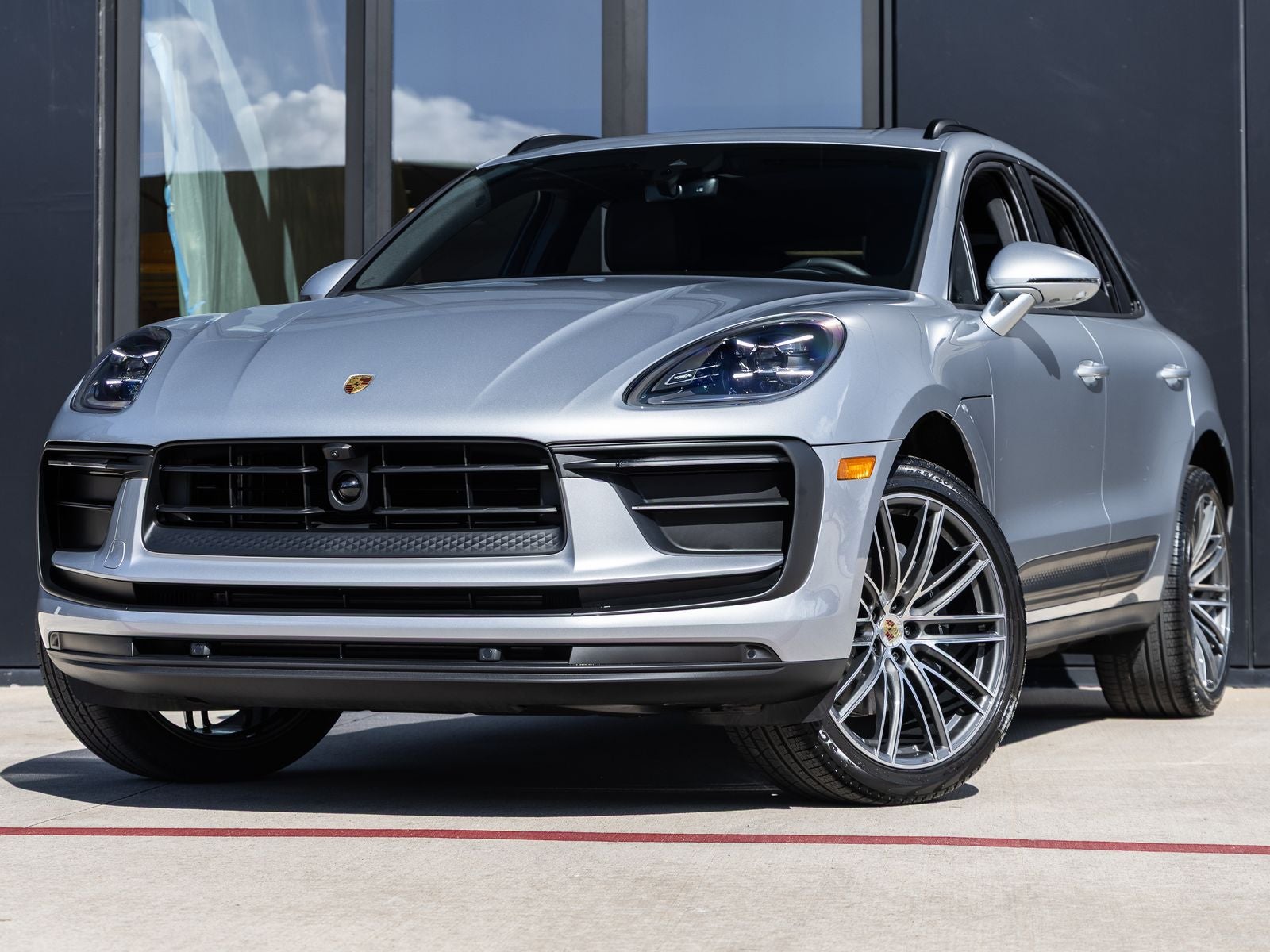 2026 Porsche Macan Macan