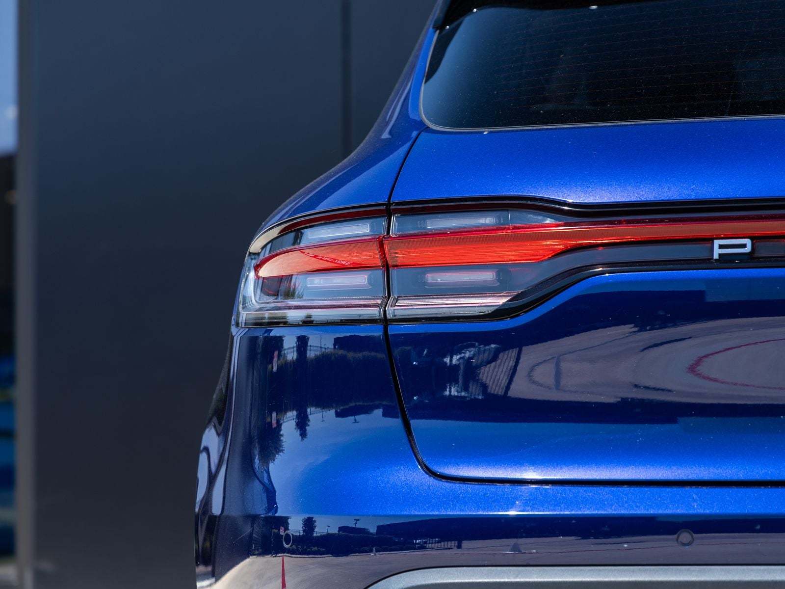 2022 Porsche Macan AWD